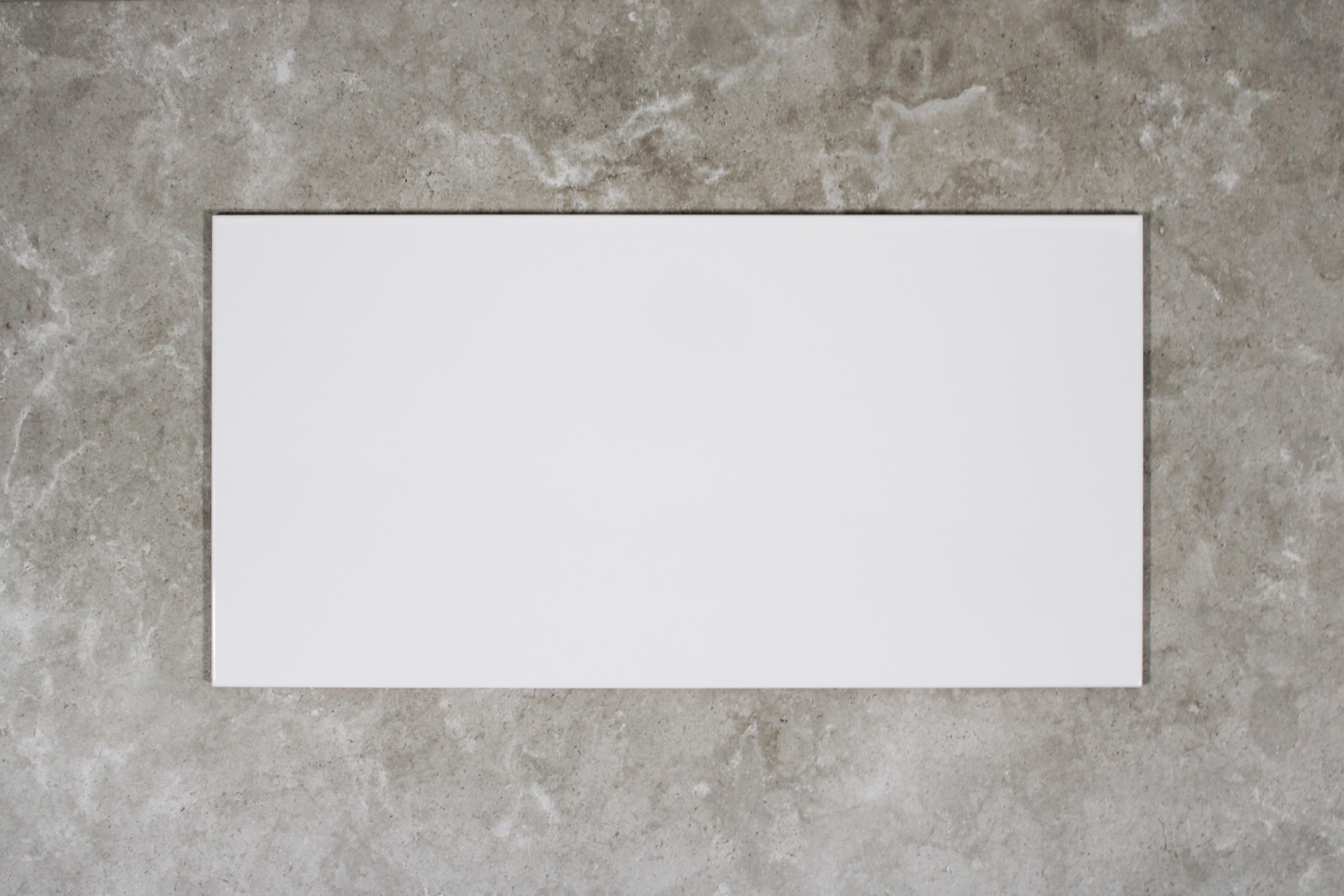 White Gloss Pressed Edge