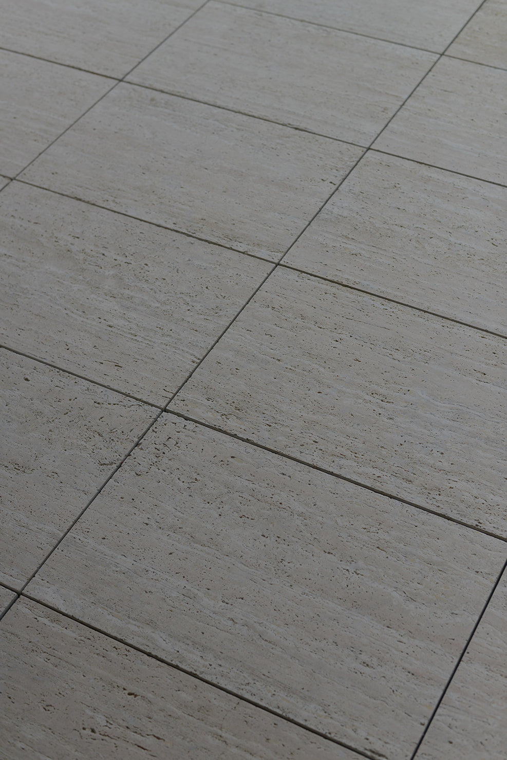 Travertine Roman Vein Cut - Porcelain Backed Paver
