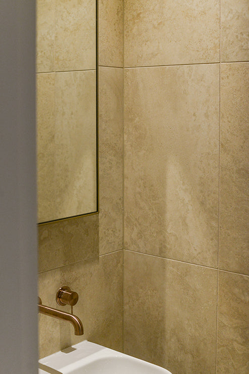 Colosseum Cross Cut Classic In/Out Tile
