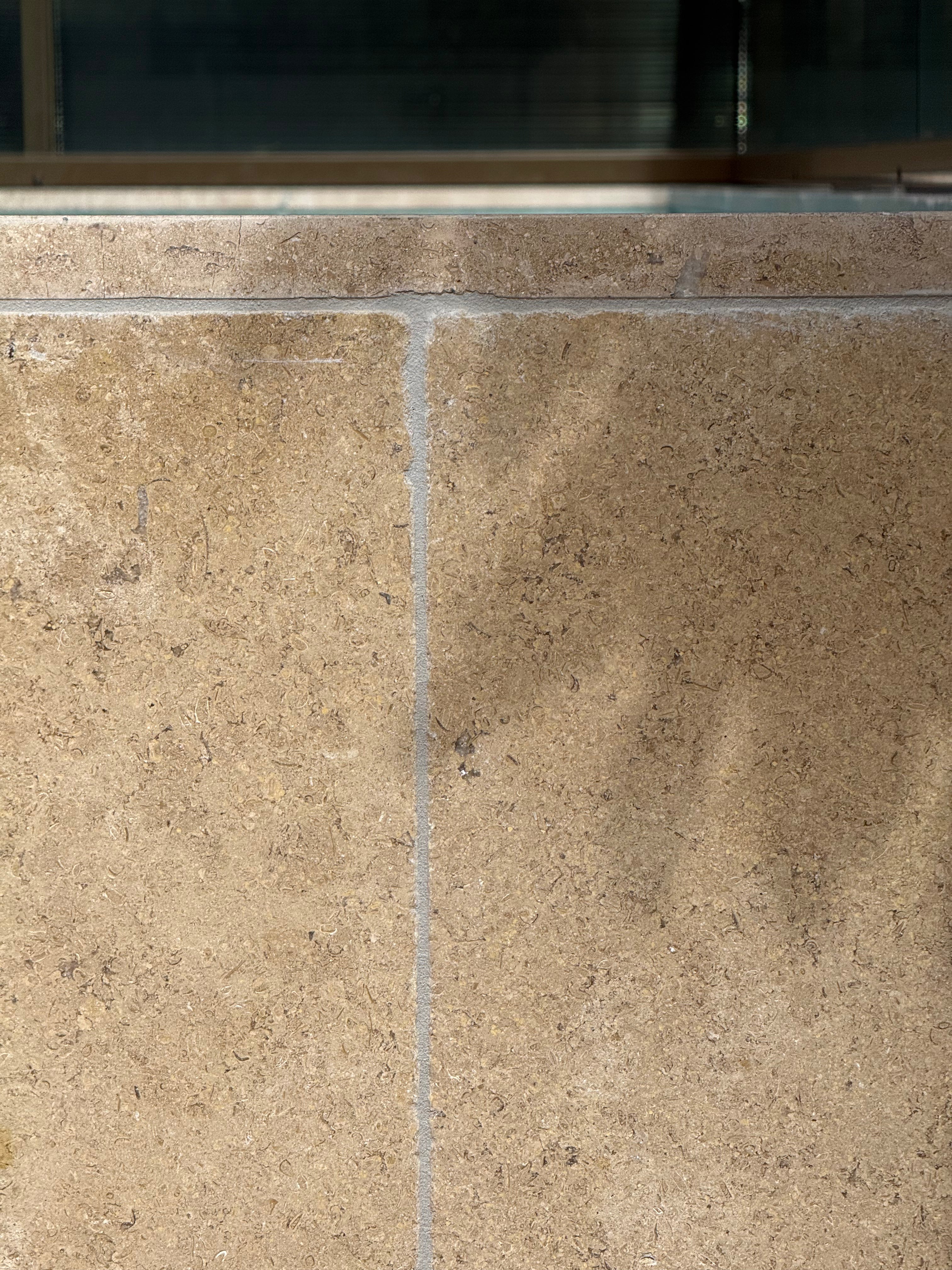 Côte Limestone Tumbled & Brushed