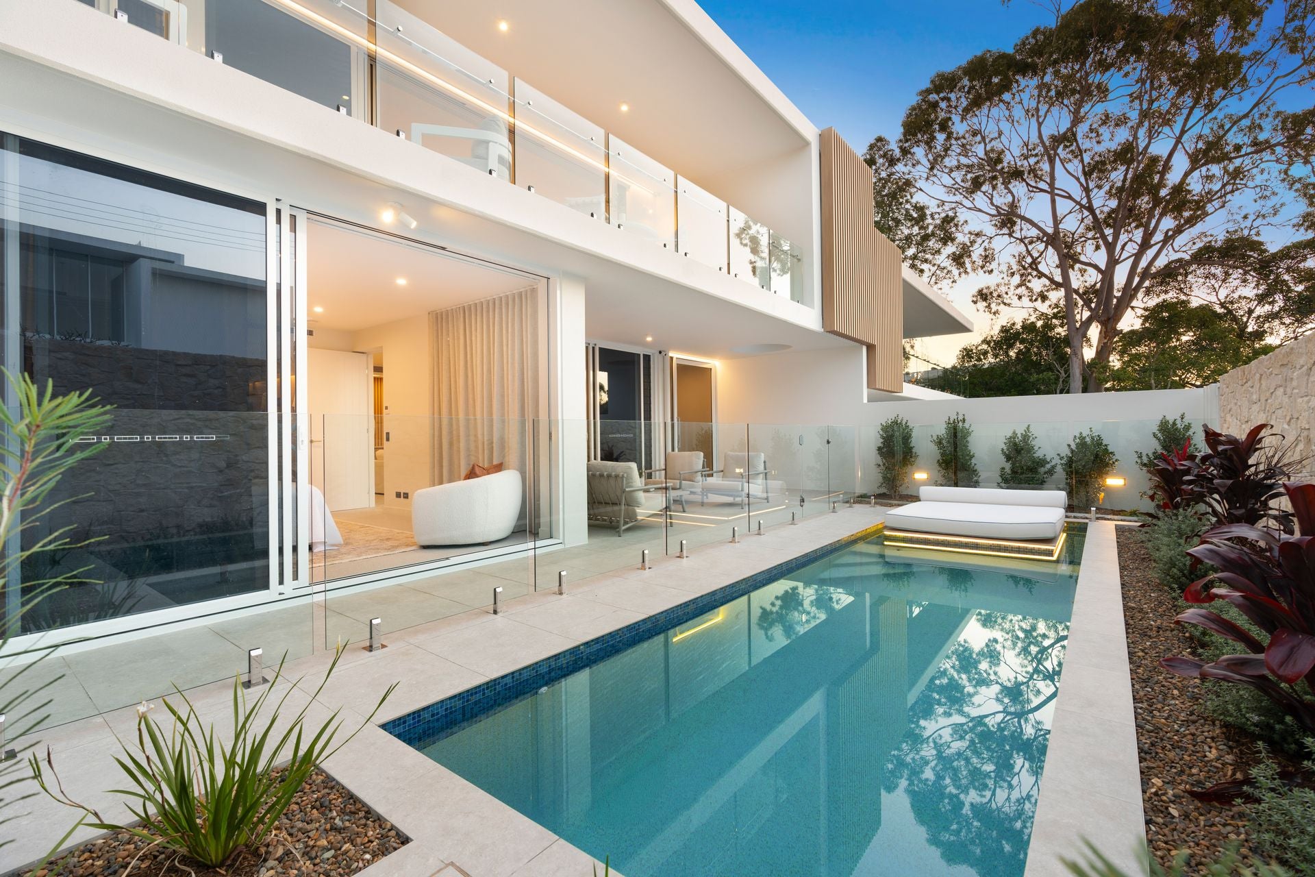 Bordeaux Perla Vein Cut Paver