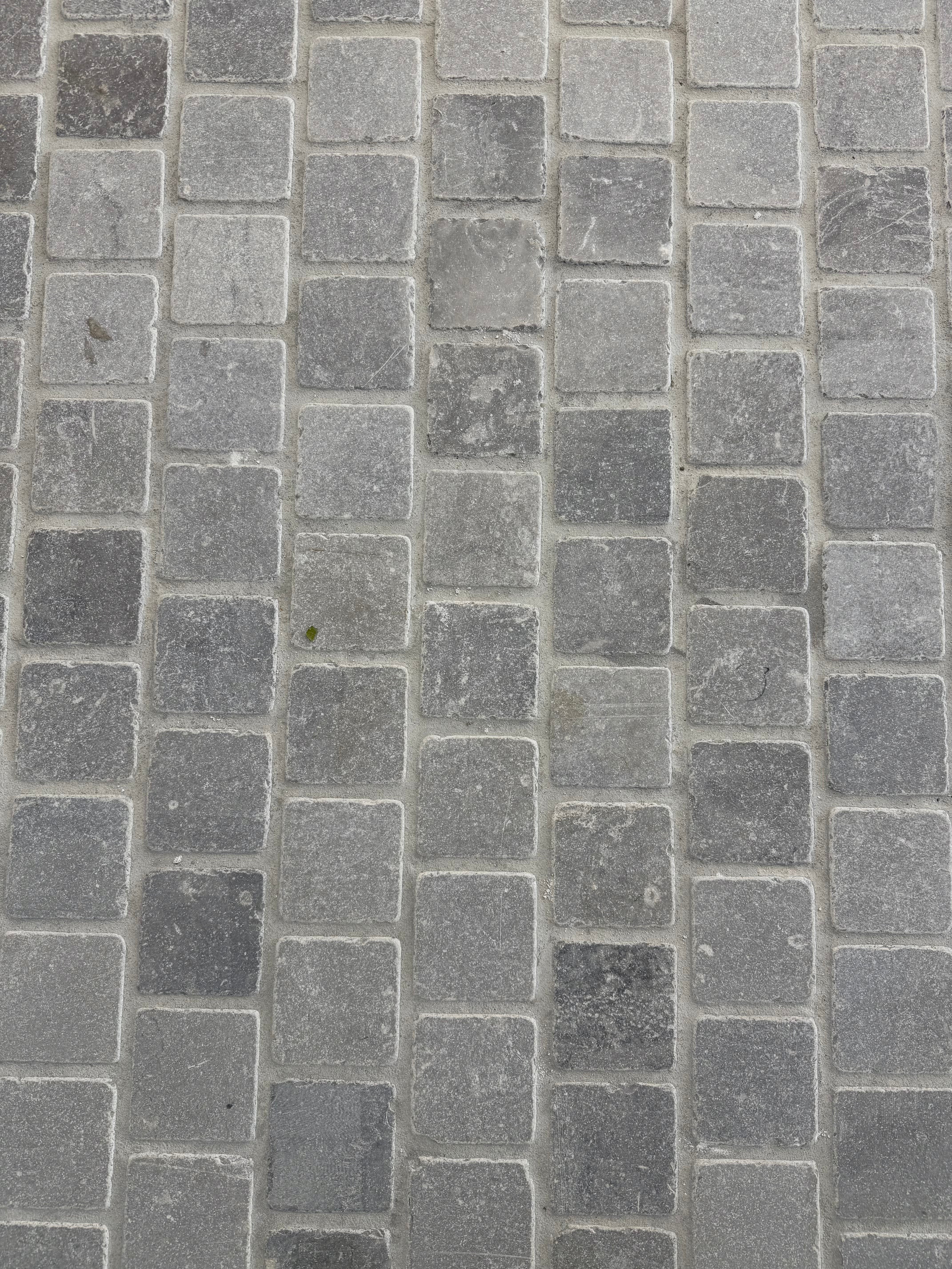 Varenn Stone Cobbles Meshed